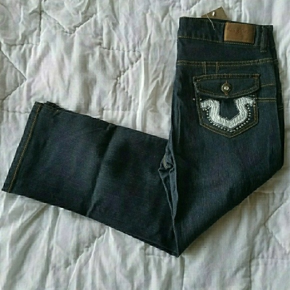 Sz 10 - 20 distressed dark wash denim/Jean capris - Picture 3 of 6